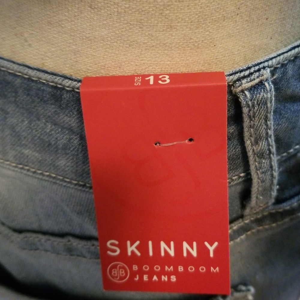 Jeans - Picture 3 of 4